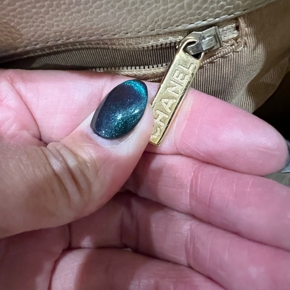 Sold-CHANEL Caviar Quilted Petite Shopping Tote PST - Picture 15 of 16